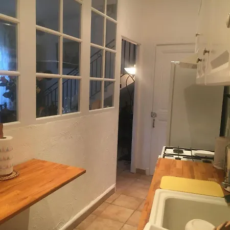 Maison De Au Calme Avec Garage